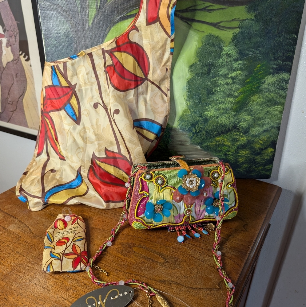 Mary Frances beaded Purse With Duster - Picture 2 of 15